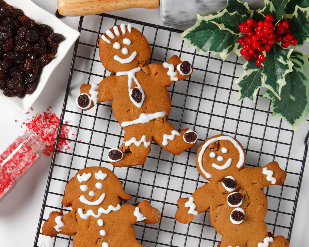 Gingerbread Men - California Raisins in Canada