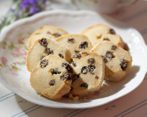 Lavender mini butter cookies